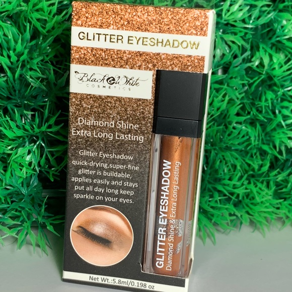 Makeup - Picture 6 of 7